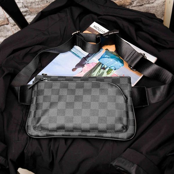briefcase 2021 checked chest bag street shoulder men's waist fashion brand versatile messenger, Black;red
briefcase 2021 checked chest bag street shoulder men's waist fashion brand versatile messenger, Black;red
