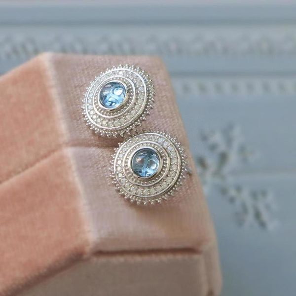 stud original designer craftsmanship blue z earrings full of diamonds shining luxurious charm ladies silver jewelry, Golden;silver
stud original designer craftsmanship blue z earrings full of diamonds shining luxurious charm ladies silver jewelry, Golden;silver