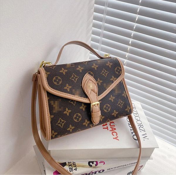 high-quality women olds flower bag fashion luxury designer european and american style old flowers single shoulder bale messenger square bag
high-quality women olds flower bag fashion luxury designer european and american style old flowers single shoulder bale messenger square bag