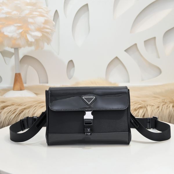 2021 black glossy leather waterproof crossbody bag retro casual simple shopping travel shoulder backpack
2021 black glossy leather waterproof crossbody bag retro casual simple shopping travel shoulder backpack