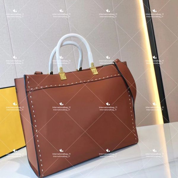 fashion designer hand bag atmosphere female large totes volume purse leather quality 2021 shopping bags casual crossback
fashion designer hand bag atmosphere female large totes volume purse leather quality 2021 shopping bags casual crossback