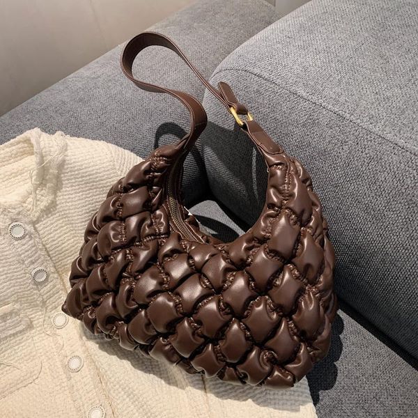 evening bags lingge embroidery thread woven sense all-match autumn and winter 2021 large-capacity one-shoulder messenger bag female
evening bags lingge embroidery thread woven sense all-match autumn and winter 2021 large-capacity one-shoulder messenger bag female