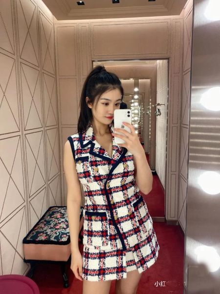 women's vests autumn 2021 luxury plaid tweed vest coat ladies casual fashion double breasted sleeveless jacket tclai 5.20, Black;white
women's vests autumn 2021 luxury plaid tweed vest coat ladies casual fashion double breasted sleeveless jacket tclai 5.20, Black;white