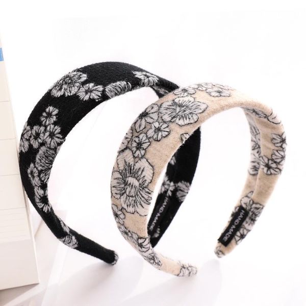 hair clips & barrettes autumn and wnter headband ethnic embroidery printed fabric hairpin vibrato net celebrity female accessories, Golden;silver
hair clips & barrettes autumn and wnter headband ethnic embroidery printed fabric hairpin vibrato net celebrity female accessories, Golden;silver