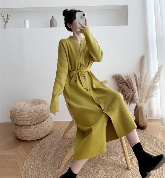 autumn korean single breasted v neck knitted women long sleeve female a-line chic elegant ladies solid dress vestidos 210514, Black;gray
autumn korean single breasted v neck knitted women long sleeve female a-line chic elegant ladies solid dress vestidos 210514, Black;gray
