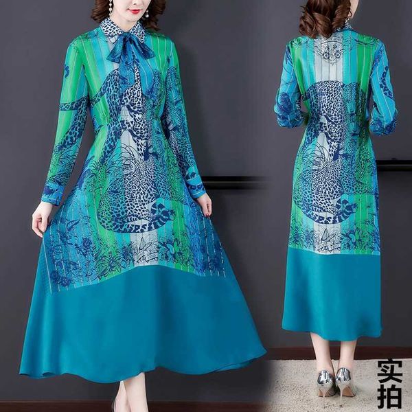 casual dresses leopard silk dress ladies'spring garlands temperament long lapel sleeve thin stripe 5724, Black;gray
casual dresses leopard silk dress ladies'spring garlands temperament long lapel sleeve thin stripe 5724, Black;gray