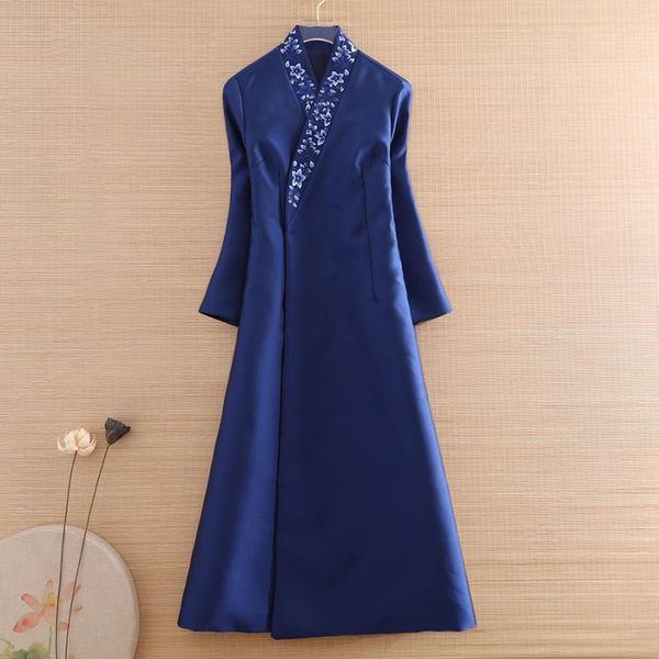 ethnic clothing high-end elegant lady outerwear autumn chinese style embroidery floral retro women vintage loose trench coat female s-xxl, Red
ethnic clothing high-end elegant lady outerwear autumn chinese style embroidery floral retro women vintage loose trench coat female s-xxl, Red
