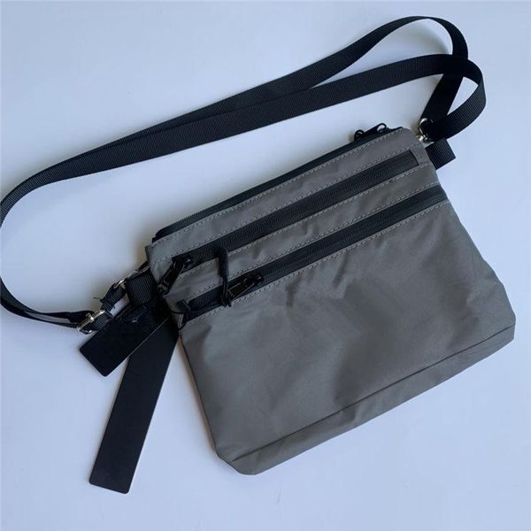 hanbags fashion man bag solid color one shoulder trend sports crossbody waistband temperament men camouflage designer european and american, Black;red
hanbags fashion man bag solid color one shoulder trend sports crossbody waistband temperament men camouflage designer european and american, Black;red
