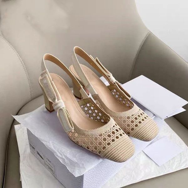 70% off wholesale flip-flops sandalias hollow summer ladies bowtie chaussure femme leather sole sandals women mid heel shoes female, Black
70% off wholesale flip-flops sandalias hollow summer ladies bowtie chaussure femme leather sole sandals women mid heel shoes female, Black