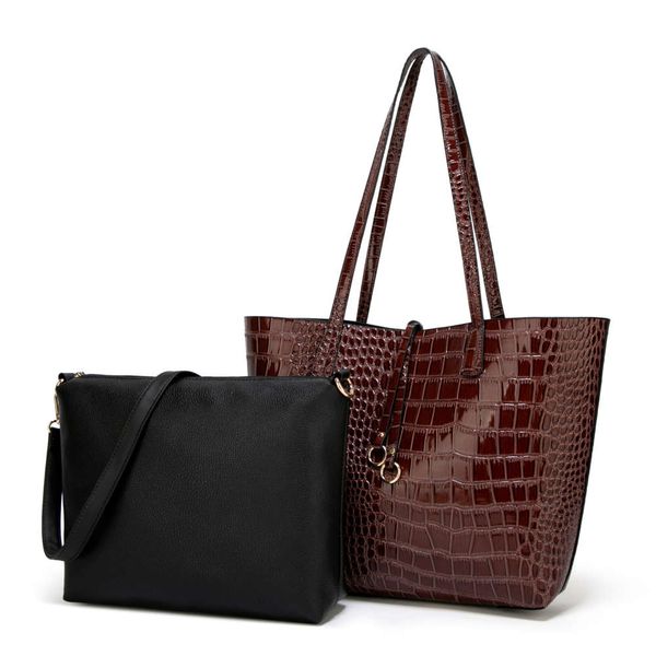 2021 women's bag child mother fashion tote color matching snake pattern portable one shoulder large
2021 women's bag child mother fashion tote color matching snake pattern portable one shoulder large