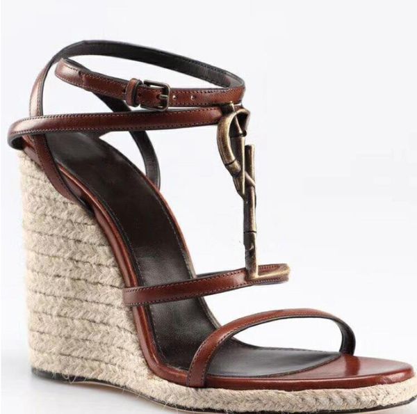 european classic luxury style women's sandals fashion slippers gladiator sandal knitting leather and making gold belt buckles, Black
european classic luxury style women's sandals fashion slippers gladiator sandal knitting leather and making gold belt buckles, Black