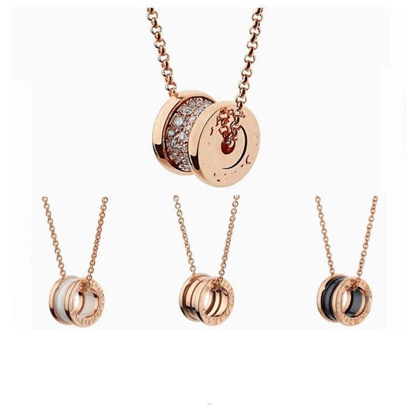 the new baojia 925 silver necklace rose gold diamond inlaid lovers' small manyao 18k charity little red man black ceramic clavicle chai 
the new baojia 925 silver necklace rose gold diamond inlaid lovers' small manyao 18k charity little red man black ceramic clavicle chai