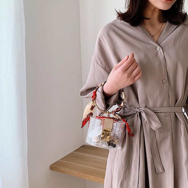evening bags ins fashion transparent bag 2021 summer personality creative ribbon bow all-match portable matte luxury designer
evening bags ins fashion transparent bag 2021 summer personality creative ribbon bow all-match portable matte luxury designer