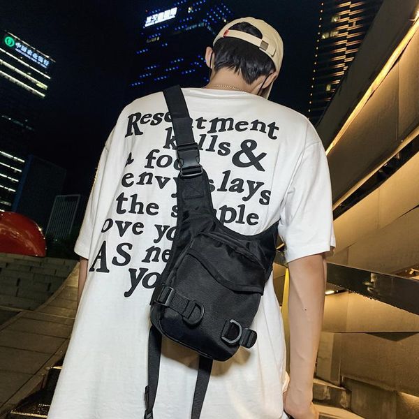 cross body chest bag korean ins fashion brand sports student diagonal waist women's single shoulder casual tooling messenger
cross body chest bag korean ins fashion brand sports student diagonal waist women's single shoulder casual tooling messenger