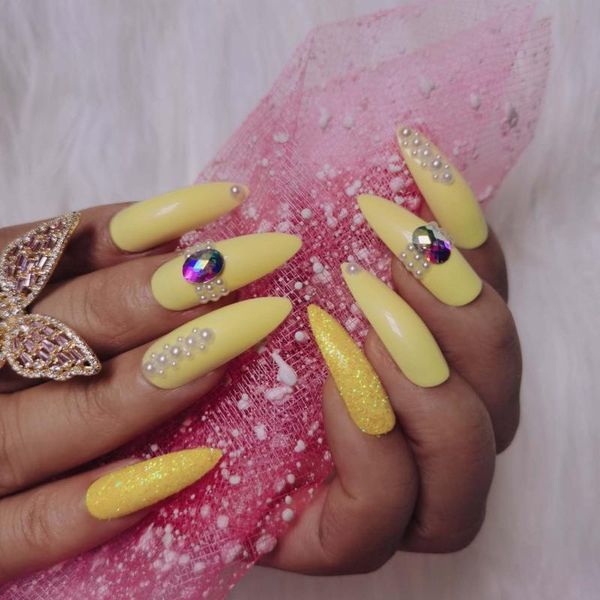 false nails 24pcs extra long pointed oval fake slim art salon nail crystal diamond lemon yellow, Red;gold
false nails 24pcs extra long pointed oval fake slim art salon nail crystal diamond lemon yellow, Red;gold