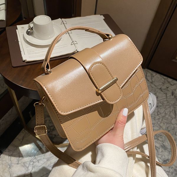 messenger bags messenger bagspu portable one shoulder 2021 fashion versatile small square summer women's bag
messenger bags messenger bagspu portable one shoulder 2021 fashion versatile small square summer women's bag