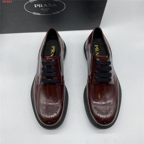 classical style burgundy and black flat dress shoes casual for men opening mode of lacing with the packing
classical style burgundy and black flat dress shoes casual for men opening mode of lacing with the packing