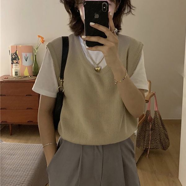 waistcoat female temperament u-neck pullover knit vest sweater early autumn short fashion outside korea 210429, Black;white
waistcoat female temperament u-neck pullover knit vest sweater early autumn short fashion outside korea 210429, Black;white