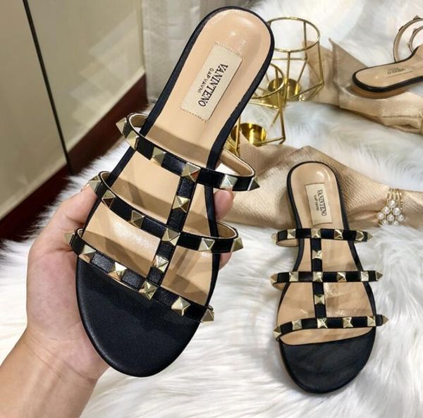 slippers luxo v marca rebites chinelo plana sandálias de couro genuÃno das mulheres verão designer sapatos femininos peep toe 6w1t, Black
slippers luxo v marca rebites chinelo plana sandálias de couro genuÃno das mulheres verão designer sapatos femininos peep toe 6w1t, Black
