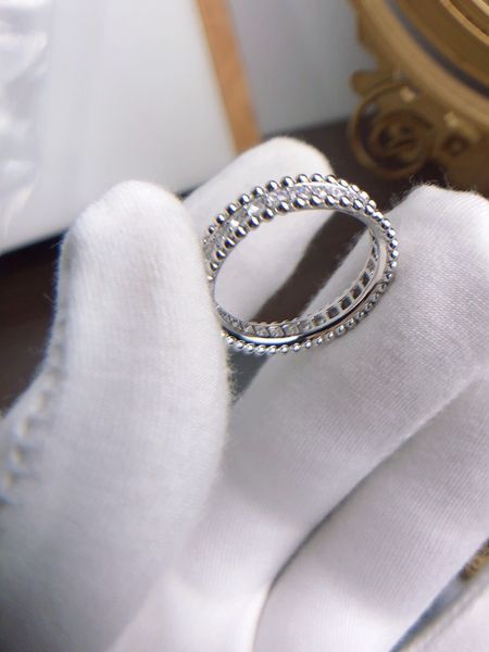 diamond ring 925 sterling silver full diamond bead edge index finger ring plated with 18k rose
diamond ring 925 sterling silver full diamond bead edge index finger ring plated with 18k rose