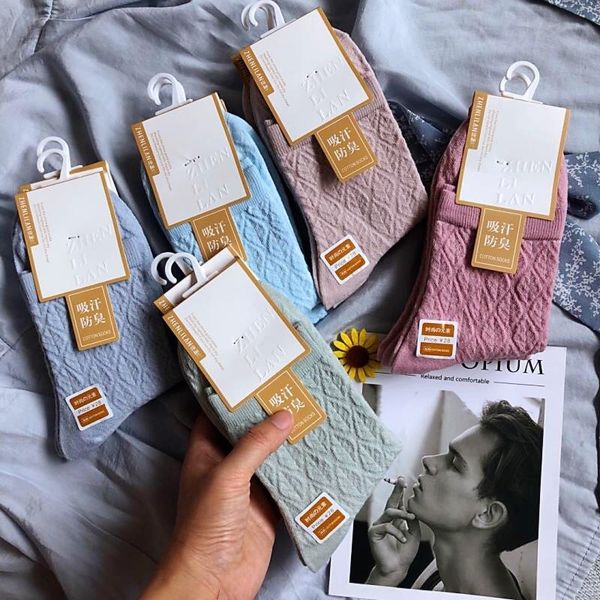 khax autumn winter lovely women's candy cotton are socks hosiery versatiledy colored cotton men's socks can be packed separately, Black;white
khax autumn winter lovely women's candy cotton are socks hosiery versatiledy colored cotton men's socks can be packed separately, Black;white