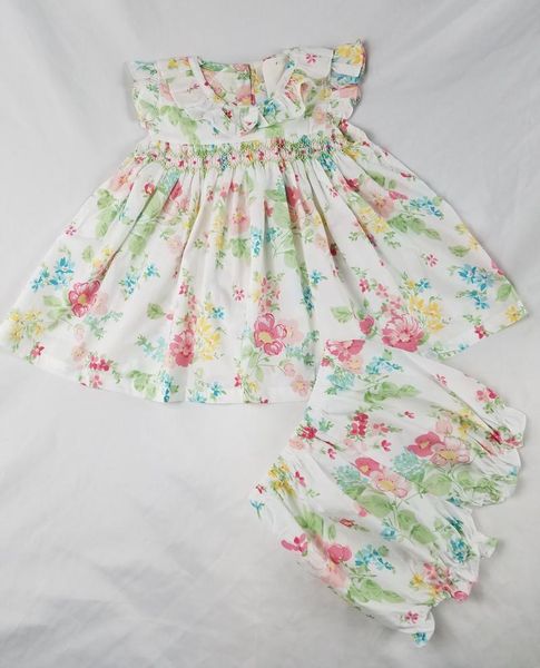 baby girl dress sets 2021 summer toddler girls smocked floral two pieces dress+shorts kids princess with short pants clothing, White
baby girl dress sets 2021 summer toddler girls smocked floral two pieces dress+shorts kids princess with short pants clothing, White
