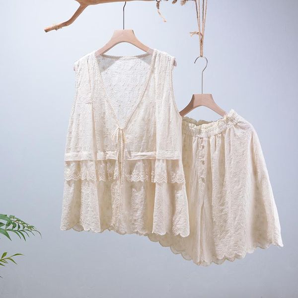 women's vests 2021 summer sweet 2pcs set solid embroidery vest + women shorts casual daily wear nwm 921-32-33, Black;white
women's vests 2021 summer sweet 2pcs set solid embroidery vest + women shorts casual daily wear nwm 921-32-33, Black;white