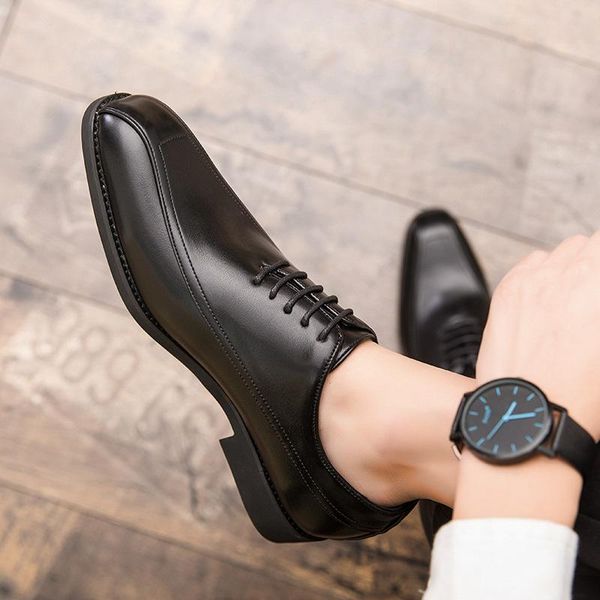 dress shoes leather men's business formal wear casual hair stylist england all-match black
dress shoes leather men's business formal wear casual hair stylist england all-match black