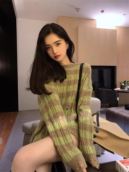 women's sweaters famou autumn lazy wind avocado color white loose striped knitted sweater for women, White;black
women's sweaters famou autumn lazy wind avocado color white loose striped knitted sweater for women, White;black