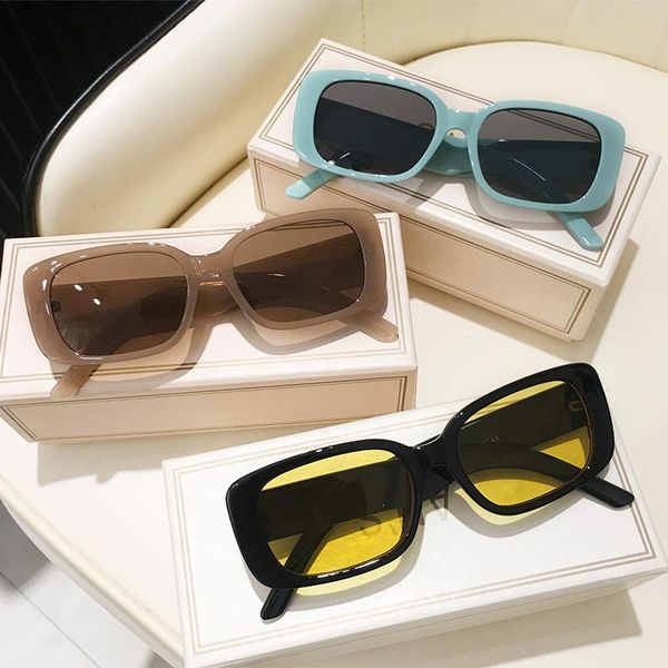 sunglasses 2021 women classic brand designer eyewear trendy men uv400 gafas de sol hombre, White;black
sunglasses 2021 women classic brand designer eyewear trendy men uv400 gafas de sol hombre, White;black