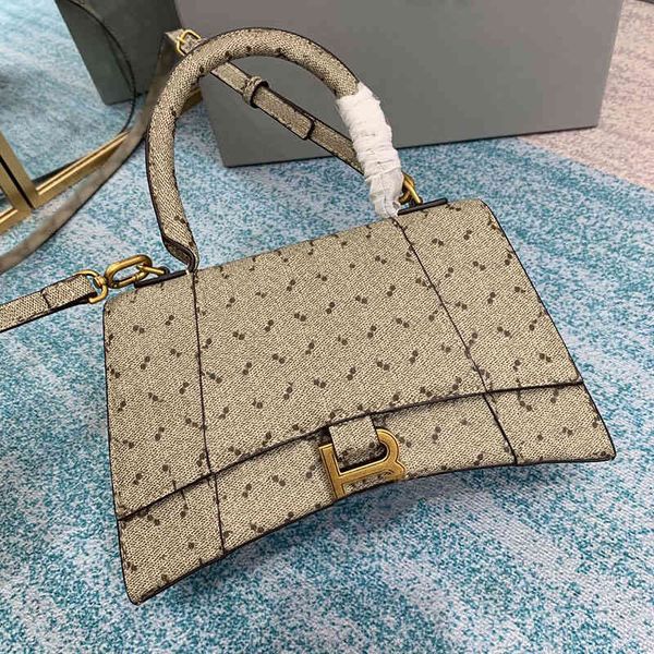 designer fashion handbag shoulder messenger bag wallet handbags dinner bags leather luggage tag 1:1 coin purse
designer fashion handbag shoulder messenger bag wallet handbags dinner bags leather luggage tag 1:1 coin purse
