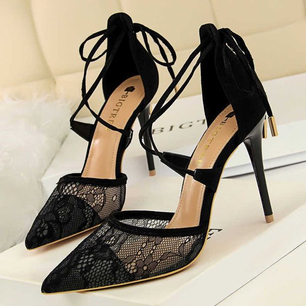 classic luxury designer shoes woman pumps mesh lace high heels party hollow out cross straps women sandals stiletto paris wholesale, Black
classic luxury designer shoes woman pumps mesh lace high heels party hollow out cross straps women sandals stiletto paris wholesale, Black
