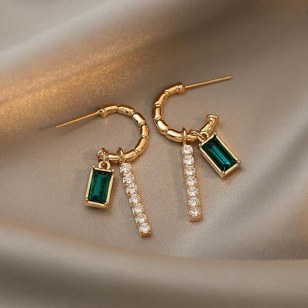 Dangle & Chandelier Retro Green Rhinestone Zircon Geometric Drop Earring For Women Korean 2021 Eardrop Jewelry Female Delicate Earrings, Silver
Dangle & Chandelier Retro Green Rhinestone Zircon Geometric Drop Earring For Women Korean 2021 Eardrop Jewelry Female Delicate Earrings, Silver