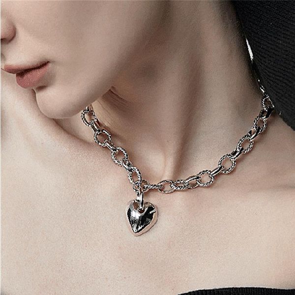 chains punki titanium steel metal heart pendant necklace 2021 niche design clavicle chain retro ladies hip hop jewelry, Silver
chains punki titanium steel metal heart pendant necklace 2021 niche design clavicle chain retro ladies hip hop jewelry, Silver