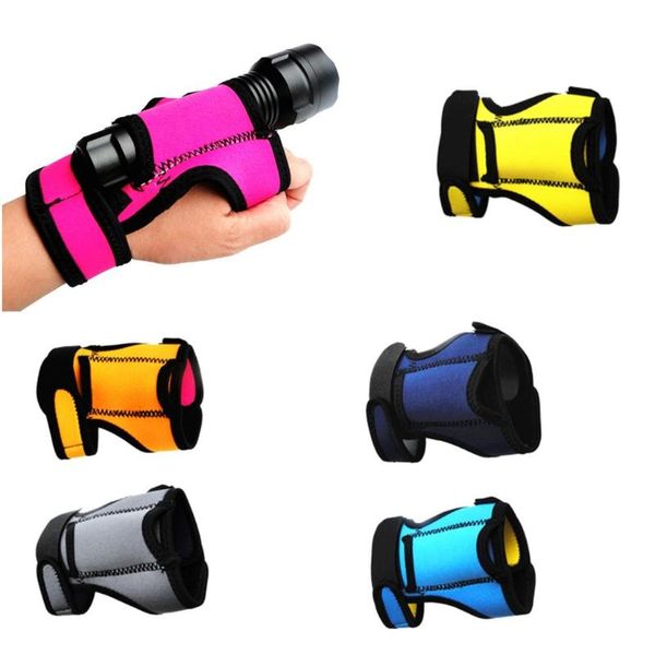 pool & accessories durable 3mm neoprene hand light holder glove underwater scuba diving outdoor torch holster arm mount stra
pool & accessories durable 3mm neoprene hand light holder glove underwater scuba diving outdoor torch holster arm mount stra