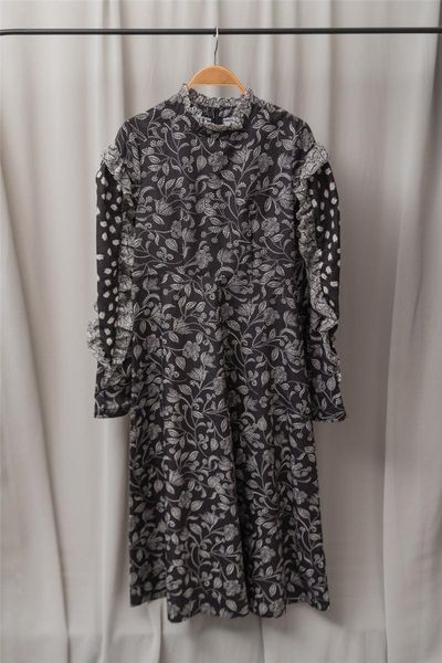 casual dresses ladies ruffled floral printed high waist long sleeve midi dress, Black;gray
casual dresses ladies ruffled floral printed high waist long sleeve midi dress, Black;gray