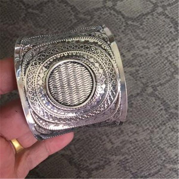 silver-color for women vintage cabochon bracelets & bangles ethnic fashion jewelry bangle, Black
silver-color for women vintage cabochon bracelets & bangles ethnic fashion jewelry bangle, Black