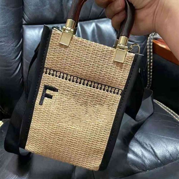new straw woven mini tote bag seaside holiday knitting handbag one shoulder messenger women's fashion bag, Red;blue
new straw woven mini tote bag seaside holiday knitting handbag one shoulder messenger women's fashion bag, Red;blue