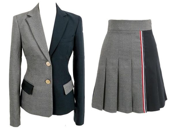 korean version of the spring and autumn temperament color matching suit jacket + fashion pleated skirt set, White
korean version of the spring and autumn temperament color matching suit jacket + fashion pleated skirt set, White