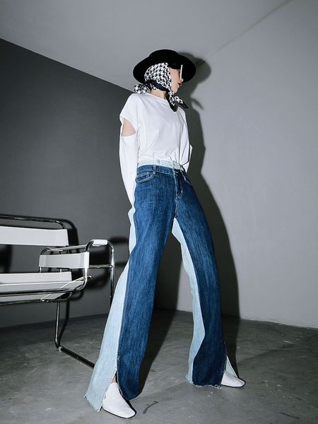 2011eam blue contrast color split joint long wide leg jeans new high waist loose women trousers fashion spring autumn 2021 1t276
2011eam blue contrast color split joint long wide leg jeans new high waist loose women trousers fashion spring autumn 2021 1t276