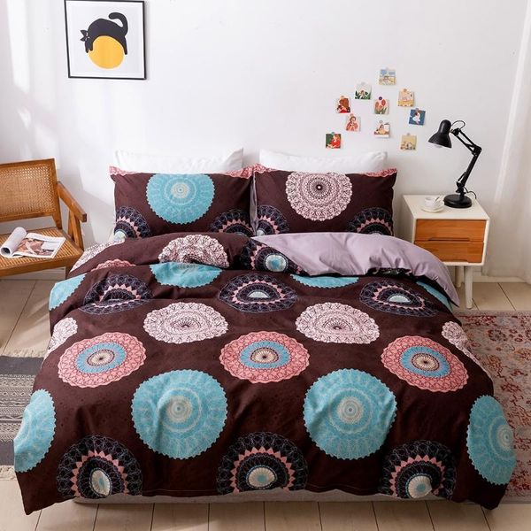 bedding sets 2021 style flower printing 100% polyester set 1 duvet cover + 1/2 pillowcases bed in a bag (no sheet). 
bedding sets 2021 style flower printing 100% polyester set 1 duvet cover + 1/2 pillowcases bed in a bag (no sheet).