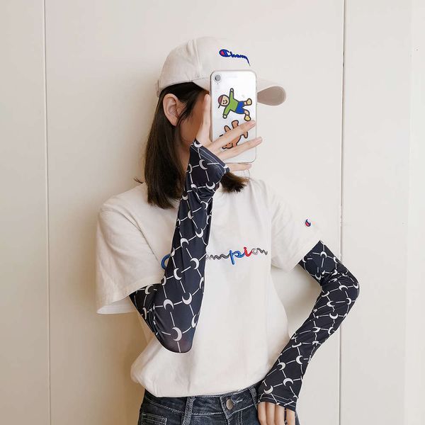 products in summer sun protection arm ice silk sleeve fashion moon student driving
products in summer sun protection arm ice silk sleeve fashion moon student driving