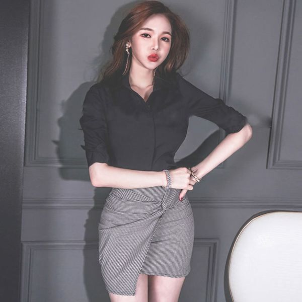2020 spring korea women ol cloth v-neck office cloth women blouse mini skirt sets two-pieces work suit dress, Black;gray
2020 spring korea women ol cloth v-neck office cloth women blouse mini skirt sets two-pieces work suit dress, Black;gray