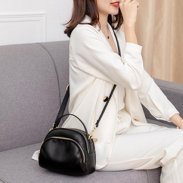 shoulder bags autumn and winter casual handbag women 2021 tide multi-layer fashion all-match simple one-shoulder messenger bag
shoulder bags autumn and winter casual handbag women 2021 tide multi-layer fashion all-match simple one-shoulder messenger bag