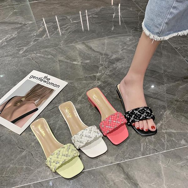 slippers women summer med glitter slides shoes square toe shale female beach fashion pantofle jelly sabot luxury block 2021 pu r, Black
slippers women summer med glitter slides shoes square toe shale female beach fashion pantofle jelly sabot luxury block 2021 pu r, Black
