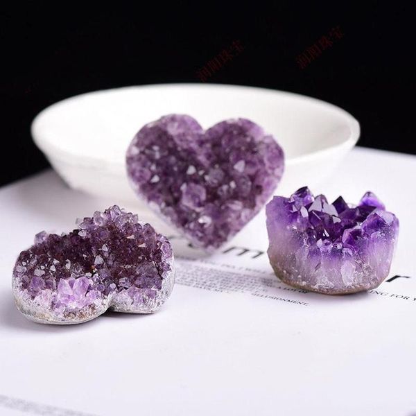 1pc natural amethyst crystal love heart shape quartz healing stone for home decoration ornament purple feng shui decorative objects & figuri
1pc natural amethyst crystal love heart shape quartz healing stone for home decoration ornament purple feng shui decorative objects & figuri