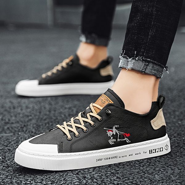comfortable leather men shoe man lightweight breathable skateboard shoes mens casual shoes fashion embroidery men sneakers
comfortable leather men shoe man lightweight breathable skateboard shoes mens casual shoes fashion embroidery men sneakers