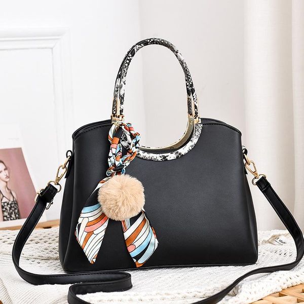 women's bag 2021 pu leather fashion wild handbag female temperament shoulder messenger women bags for cross body
women's bag 2021 pu leather fashion wild handbag female temperament shoulder messenger women bags for cross body