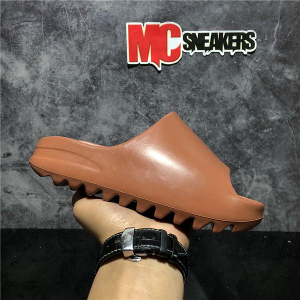 slides graffiti bone resin desert sandy rubber slippers summer brown khaki flat men women beach foam runner with box size 36-45, Black
slides graffiti bone resin desert sandy rubber slippers summer brown khaki flat men women beach foam runner with box size 36-45, Black