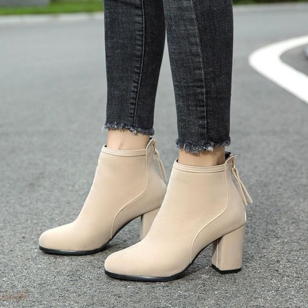 boots oversized high-heeled shoe women's middle-heeled rough-heeled grinded, Black 
boots oversized high-heeled shoe women's middle-heeled rough-heeled grinded, Black